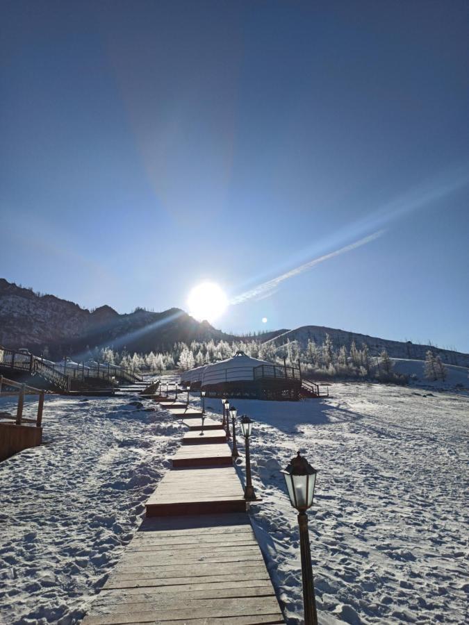 Terelj Resort Bayan Bulagiin Hural Exterior foto
